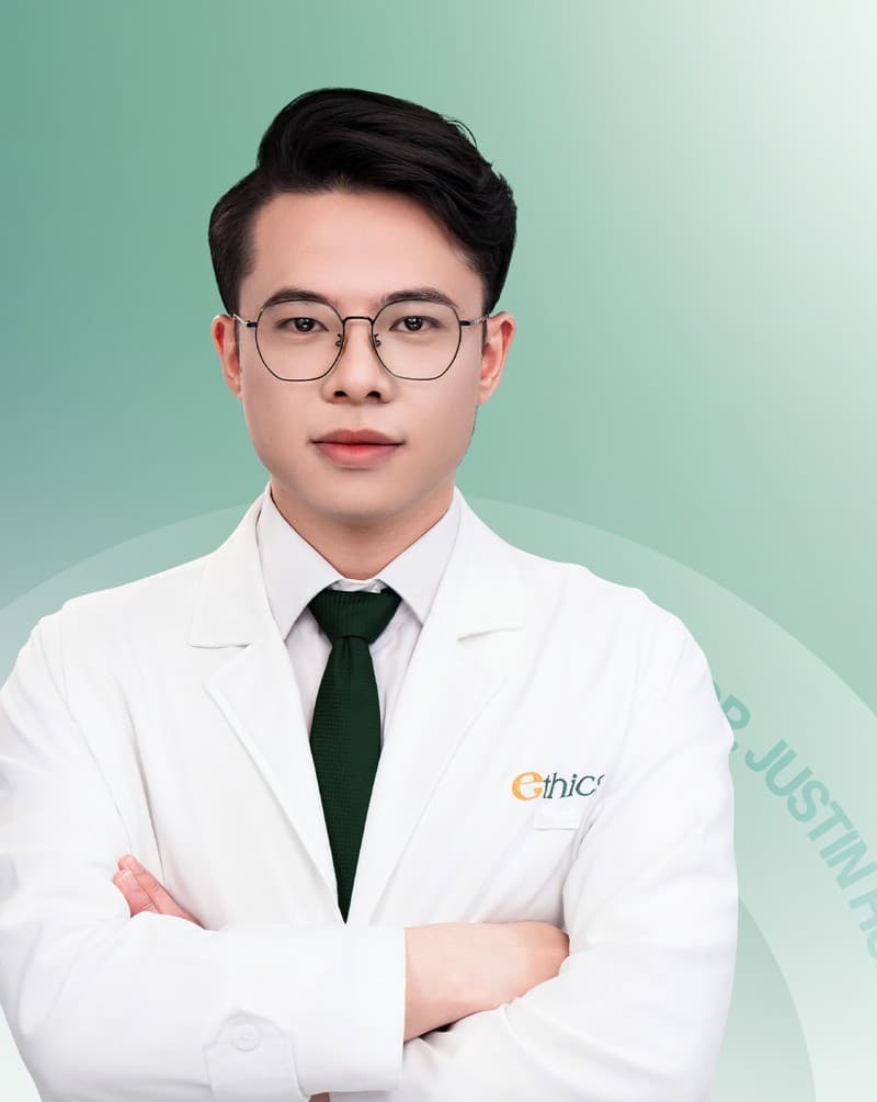 Dr Justin Hoàng
